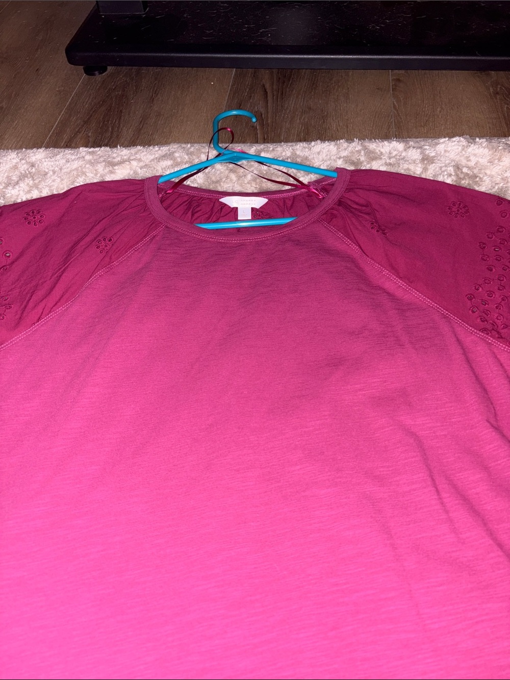 Women’s Short Sleeve Eyelet Shoulder Top - Pink